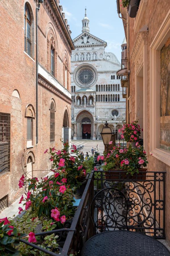 Hotel Duomo เกรโมนา ภายนอก รูปภาพ